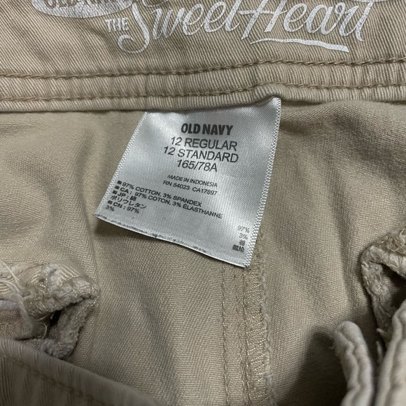 Old navy sweetheart women’s size 12 khaki pants - Picture 3 of 3